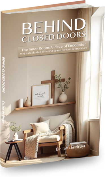 Behinde Closed Doors Boek Mockups 02